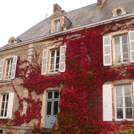 Le Logis Bed & Breakfast Les Pineaux Exterior foto