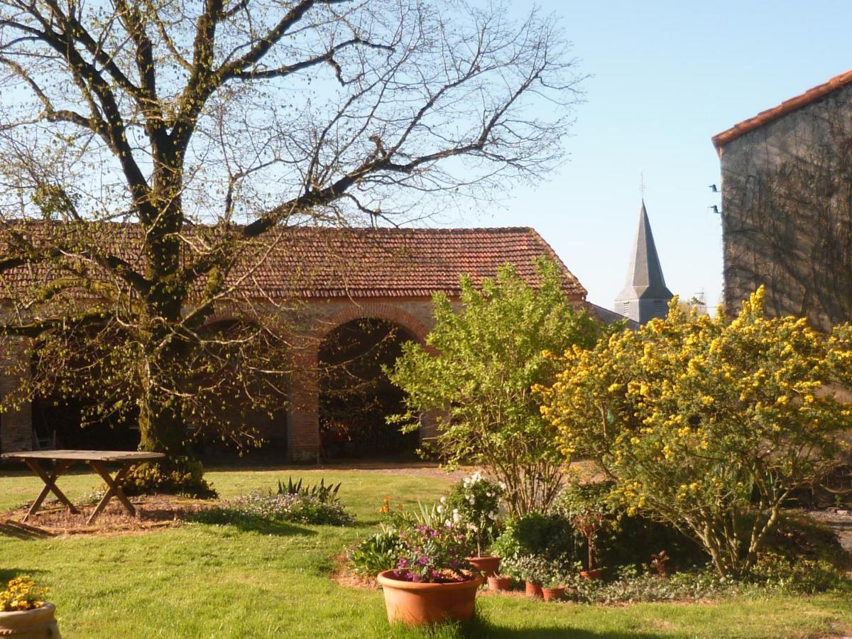 Le Logis Bed & Breakfast Les Pineaux Exterior foto